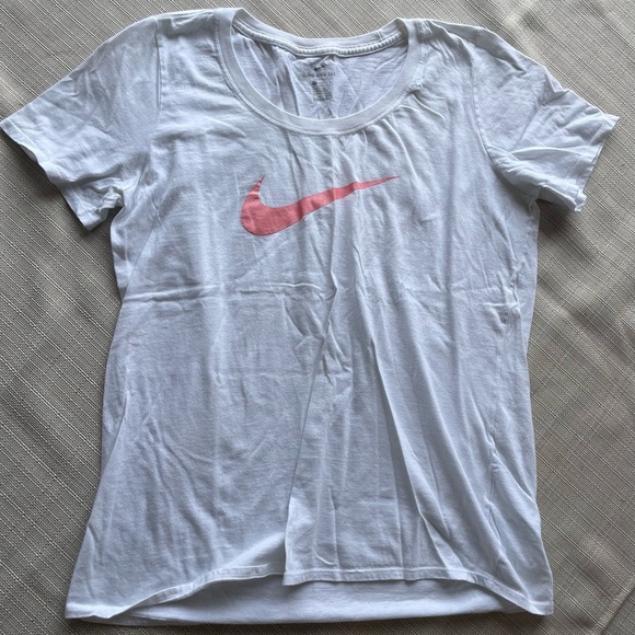Nike Tops - Women's NIKE Activewear Tshirt - Sz. L